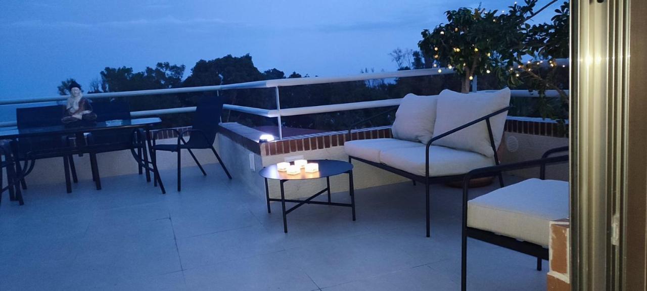 Penthouse Puerta De Pedregalejo Appartement Málaga
